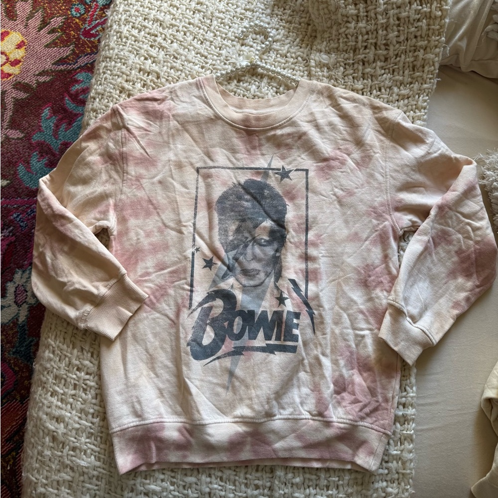 Bowie Graphic Sweatshirt - Pink and Cream